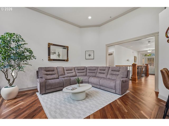 232 MUIRFIELD Ave, Salem, OR 97306