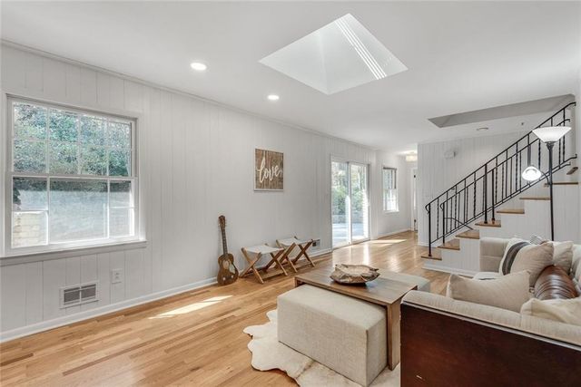 3560 Embry Circle, Atlanta, GA 30341