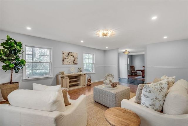 3560 Embry Circle, Atlanta, GA 30341