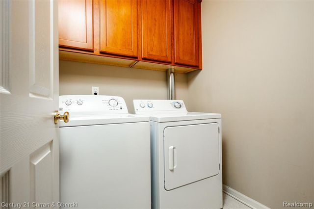 39660 Rockcrest Lane, Northville, MI 48168