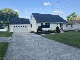 7579 Mccreary Road, Seven Hills, OH 44131