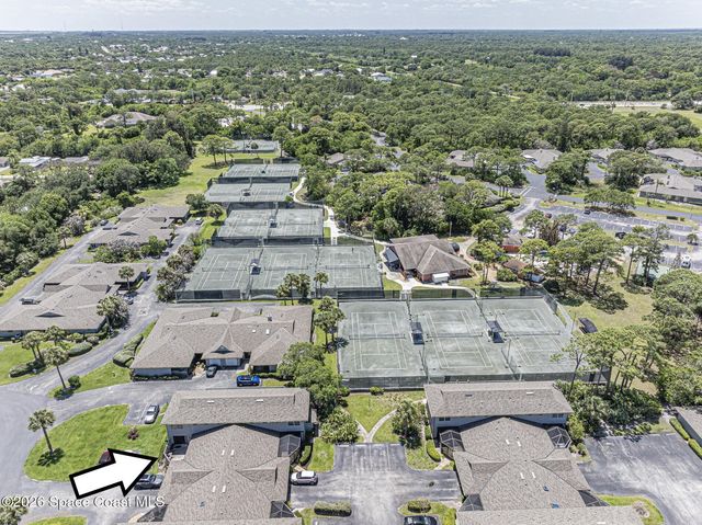 601 Centre Court SW 101, Vero Beach, FL 32962