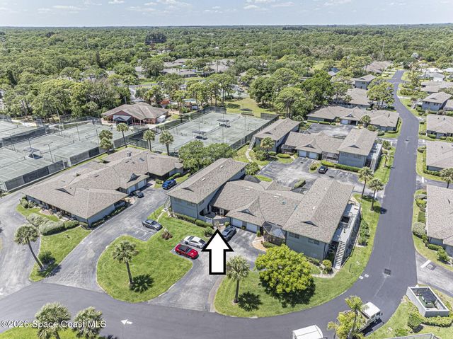 601 Centre Court SW 101, Vero Beach, FL 32962