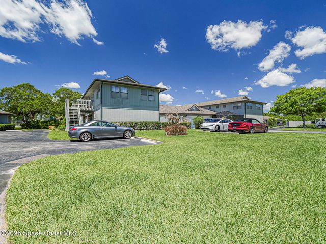 601 Centre Court SW 101, Vero Beach, FL 32962