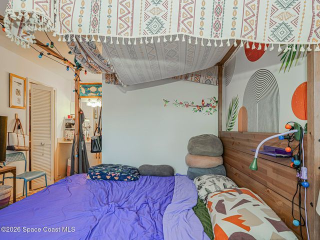 601 Centre Court SW 101, Vero Beach, FL 32962