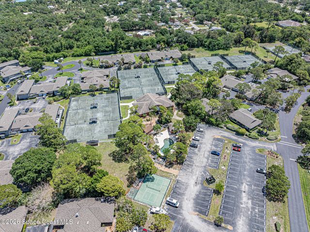 601 Centre Court SW 101, Vero Beach, FL 32962