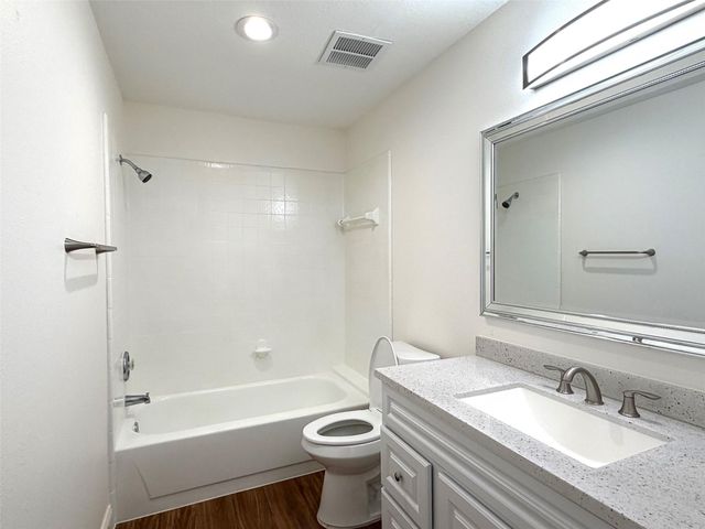 2123 Echo Ridge, Sugar Land, TX 77478