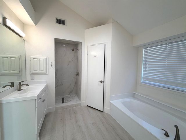 2123 Echo Ridge, Sugar Land, TX 77478