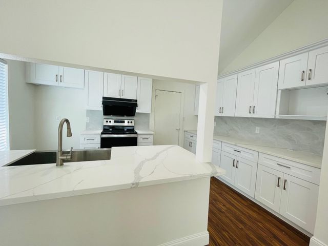 2123 Echo Ridge, Sugar Land, TX 77478