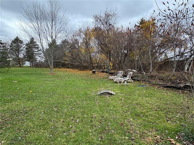 50 Sandy Brook Dr, Hamlin, NY 14464