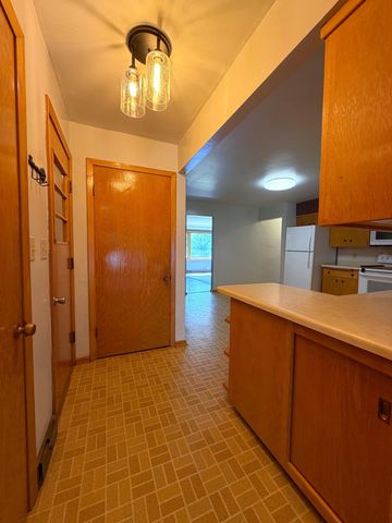506 1st Avenue SE, New Prague, MN 56071
