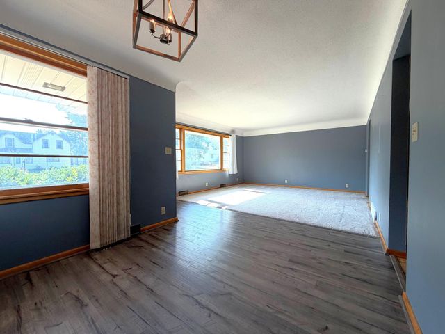 506 1st Avenue SE, New Prague, MN 56071