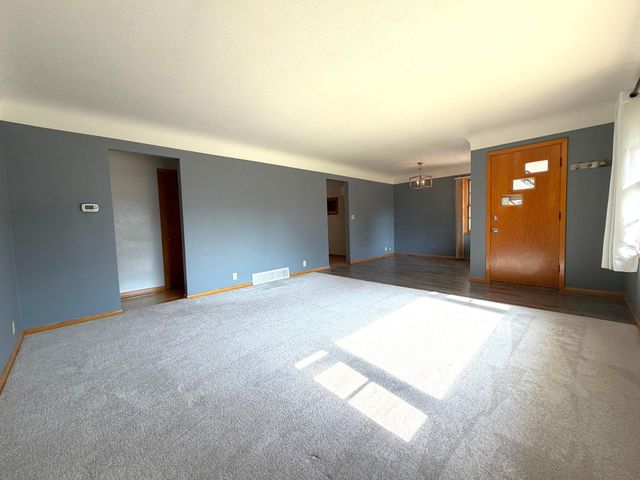 506 1st Avenue SE, New Prague, MN 56071