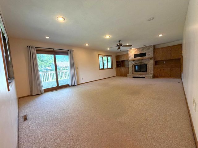 506 1st Avenue SE, New Prague, MN 56071