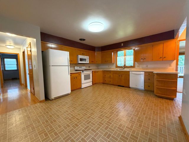 506 1st Avenue SE, New Prague, MN 56071