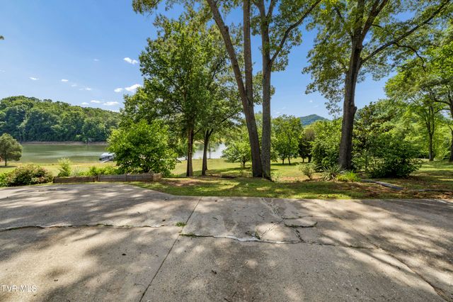 236 Lakeshore Circle, Rogersville, TN 37857