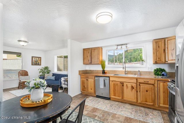 606 Residence ST, Wallace, ID 83873