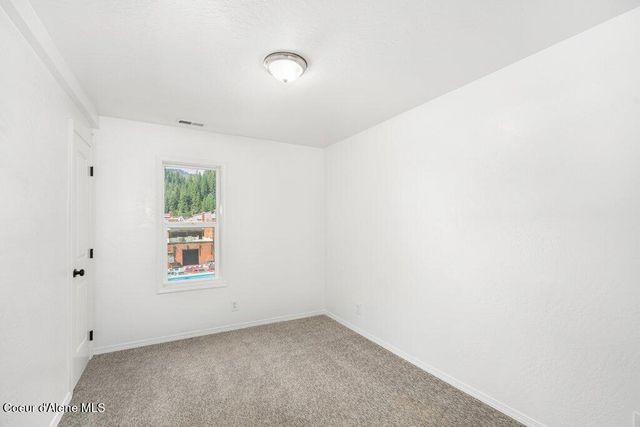 606 Residence ST, Wallace, ID 83873