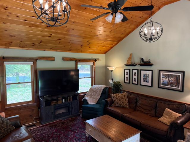 6 Percy Drive, Wolfeboro, NH 03894