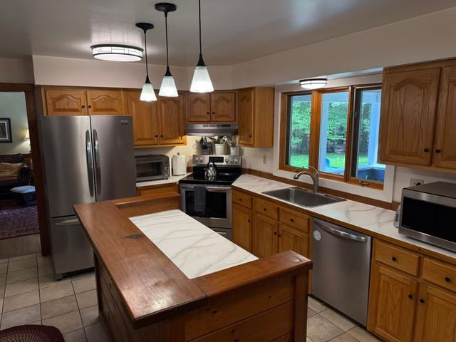 6 Percy Drive, Wolfeboro, NH 03894