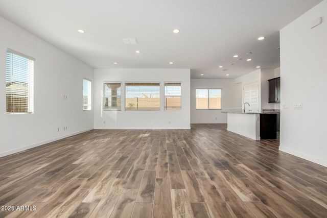 14958 W SMOKETREE Drive, Surprise, AZ 85387