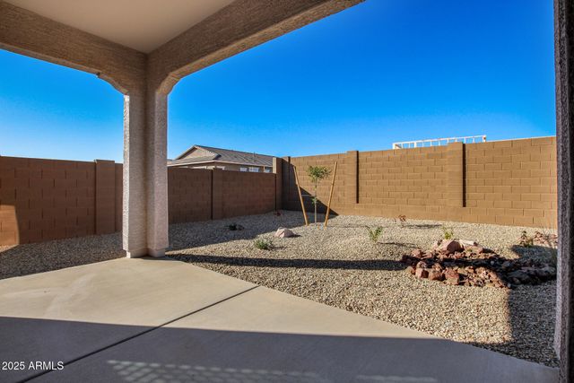 14958 W SMOKETREE Drive, Surprise, AZ 85387