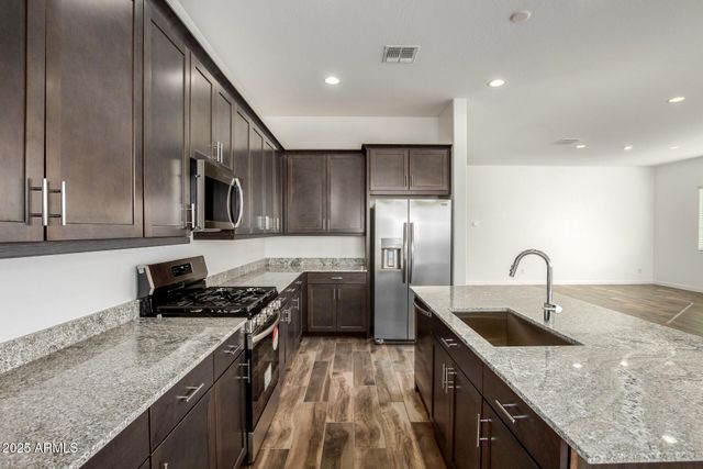 14958 W SMOKETREE Drive, Surprise, AZ 85387