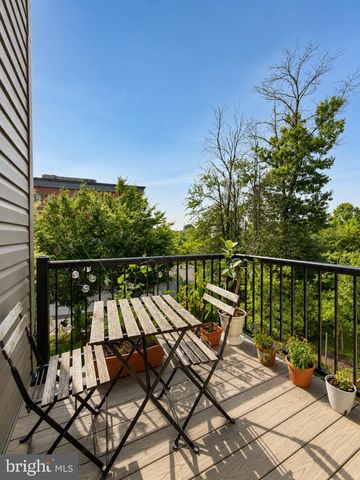 8296 KNIGHT STATION WAY, Manassas, VA 20110