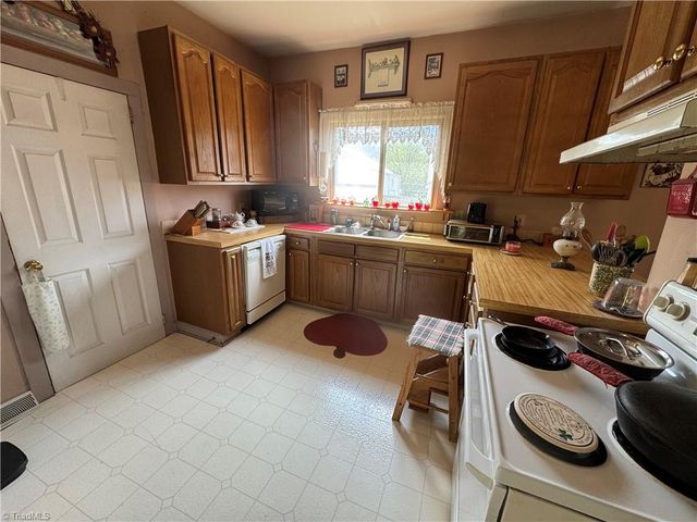 110 Bay Street, Rural Hall, NC 27045
