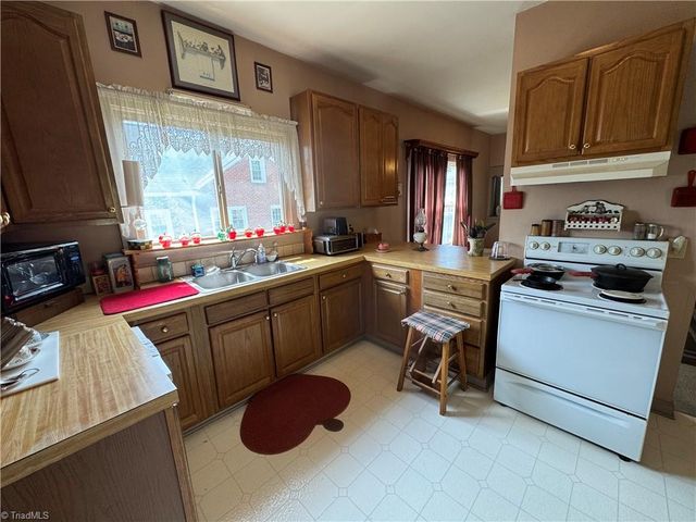 110 Bay Street, Rural Hall, NC 27045