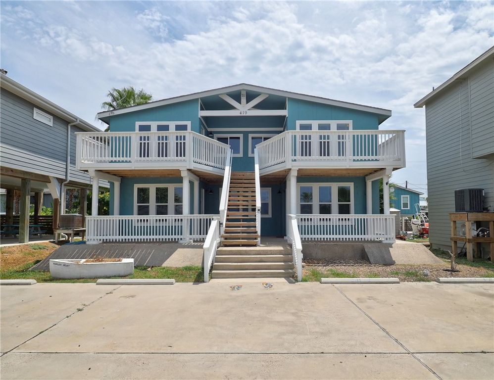 419 6th St, Port Aransas, TX 78373 — exterior
