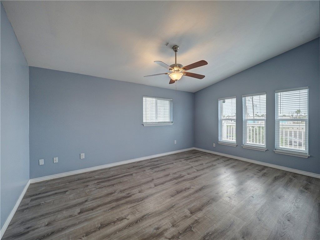 419 6th St, Port Aransas, TX 78373 — photo 3