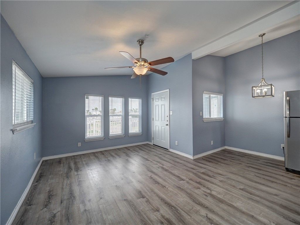 419 6th St, Port Aransas, TX 78373 — photo 4