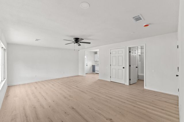 207 Pleasant Street, Lindsay, CA 93247