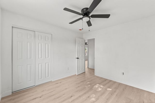 207 Pleasant Street, Lindsay, CA 93247