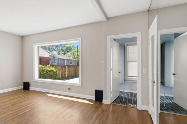 2516 Shirley Avenue, Fort Worth, TX 76109