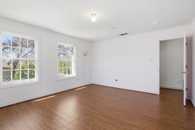 2516 Shirley Avenue, Fort Worth, TX 76109