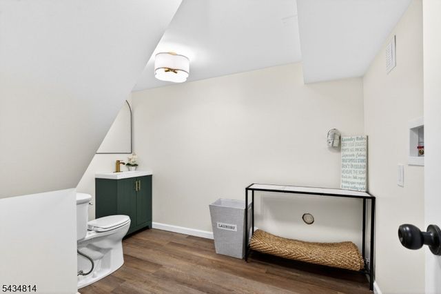 160 Elmwood Ave, Union Twp., NJ 07083