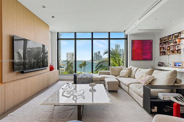 7042 Fisher Island Drive 7042, Miami Beach, FL 33109