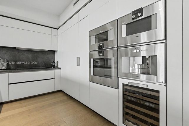 7042 Fisher Island Drive 7042, Miami Beach, FL 33109
