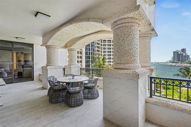 7042 Fisher Island Drive 7042, Miami Beach, FL 33109