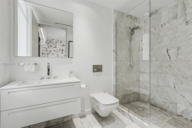 7042 Fisher Island Drive 7042, Miami Beach, FL 33109