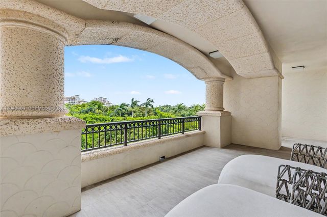 7042 Fisher Island Drive 7042, Miami Beach, FL 33109