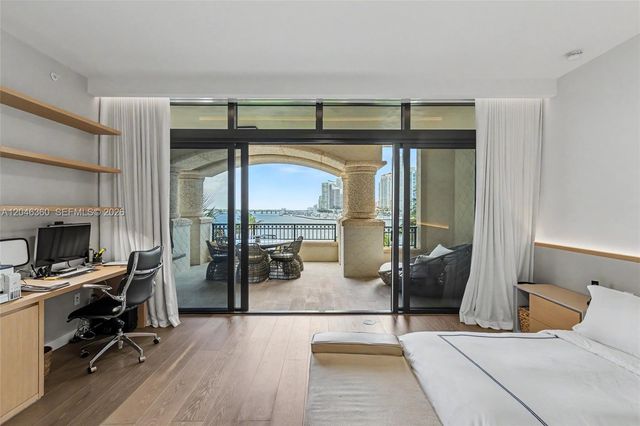 7042 Fisher Island Drive 7042, Miami Beach, FL 33109