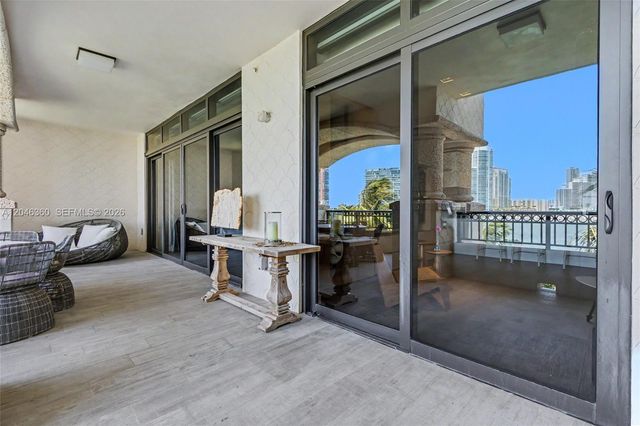 7042 Fisher Island Drive 7042, Miami Beach, FL 33109
