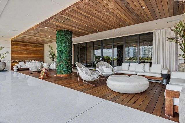 7042 Fisher Island Drive 7042, Miami Beach, FL 33109