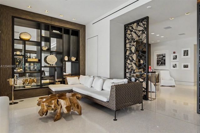 7042 Fisher Island Drive 7042, Miami Beach, FL 33109