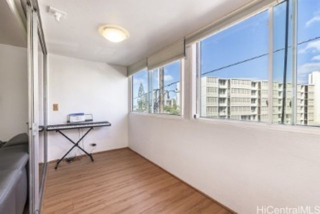 1423 Emerson Street 214, Honolulu, HI 96813