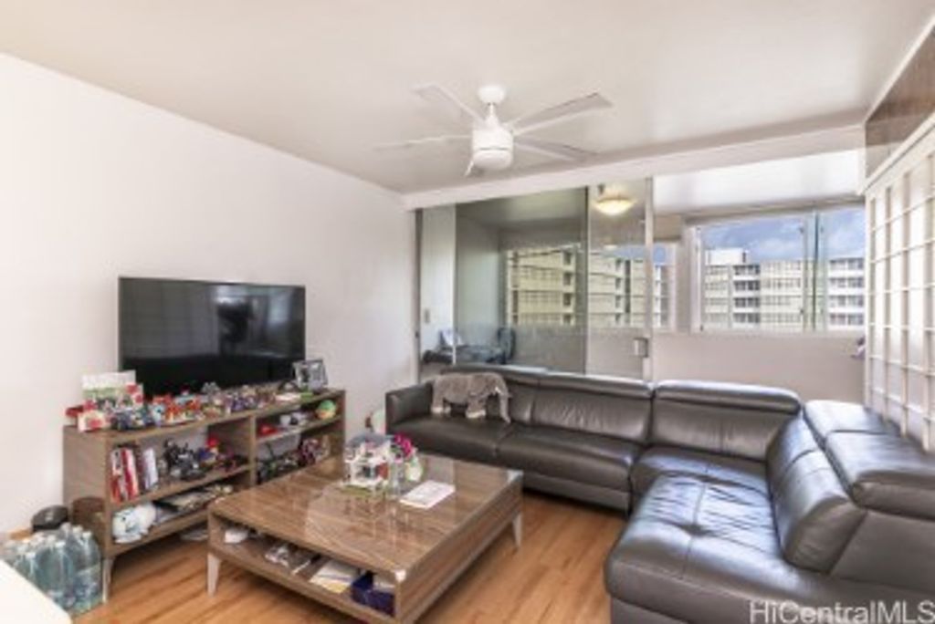 1423 Emerson Street 214, Honolulu, HI 96813