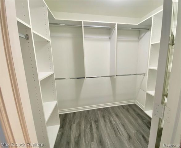 1113 N Old Woodward Avenue 46, Birmingham, MI 48009